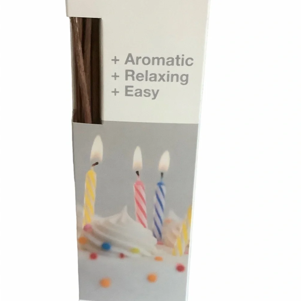 Sonoma confetti birthday cake fragranced reed diffuser 3.65 oz +10 reeds